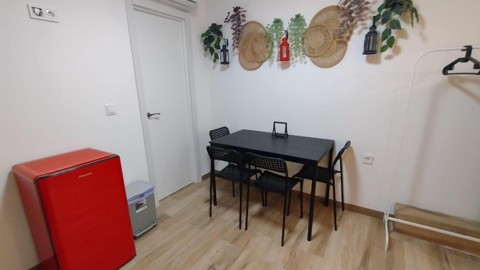 Apartamentos Marques Аликанте Екстериор снимка